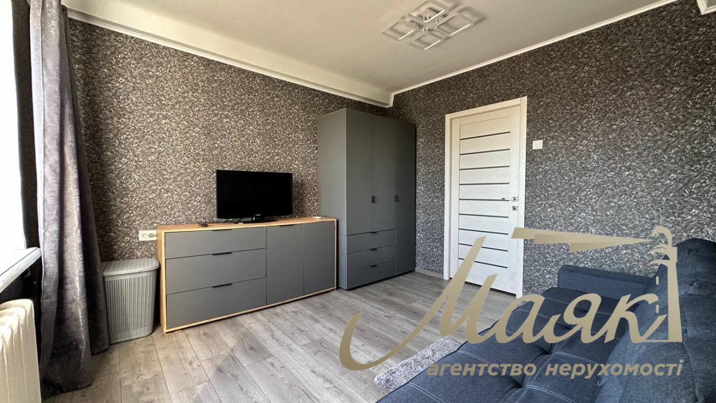 Продажа 3-комнатной квартиры Харьковское шоссе 21/1, Дарницкий район
