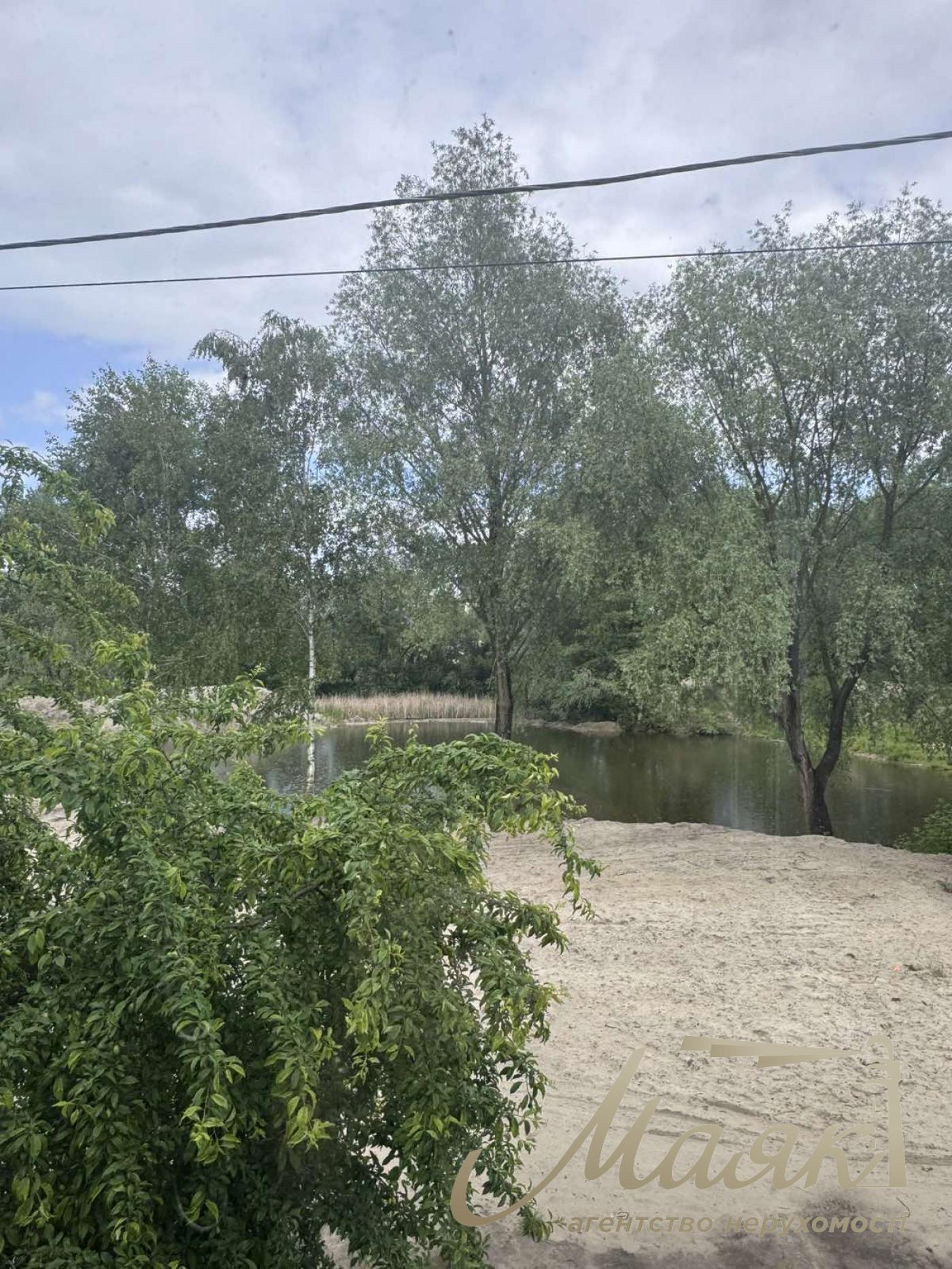 Продаж 2х-поверхового будинку з виходом до води 120м2 9 сотко землі Голосіївський район, Чапаєвка/Віта Литовська з виходом до води