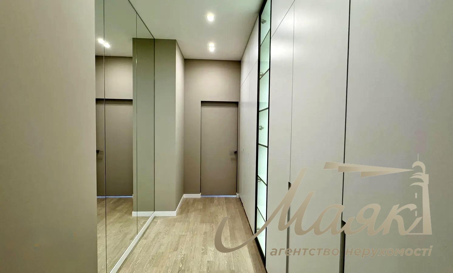 Продаж 3-х кімнатної квартири в ЖК Бульвар Фонтанів Саперне Поле вул., 5