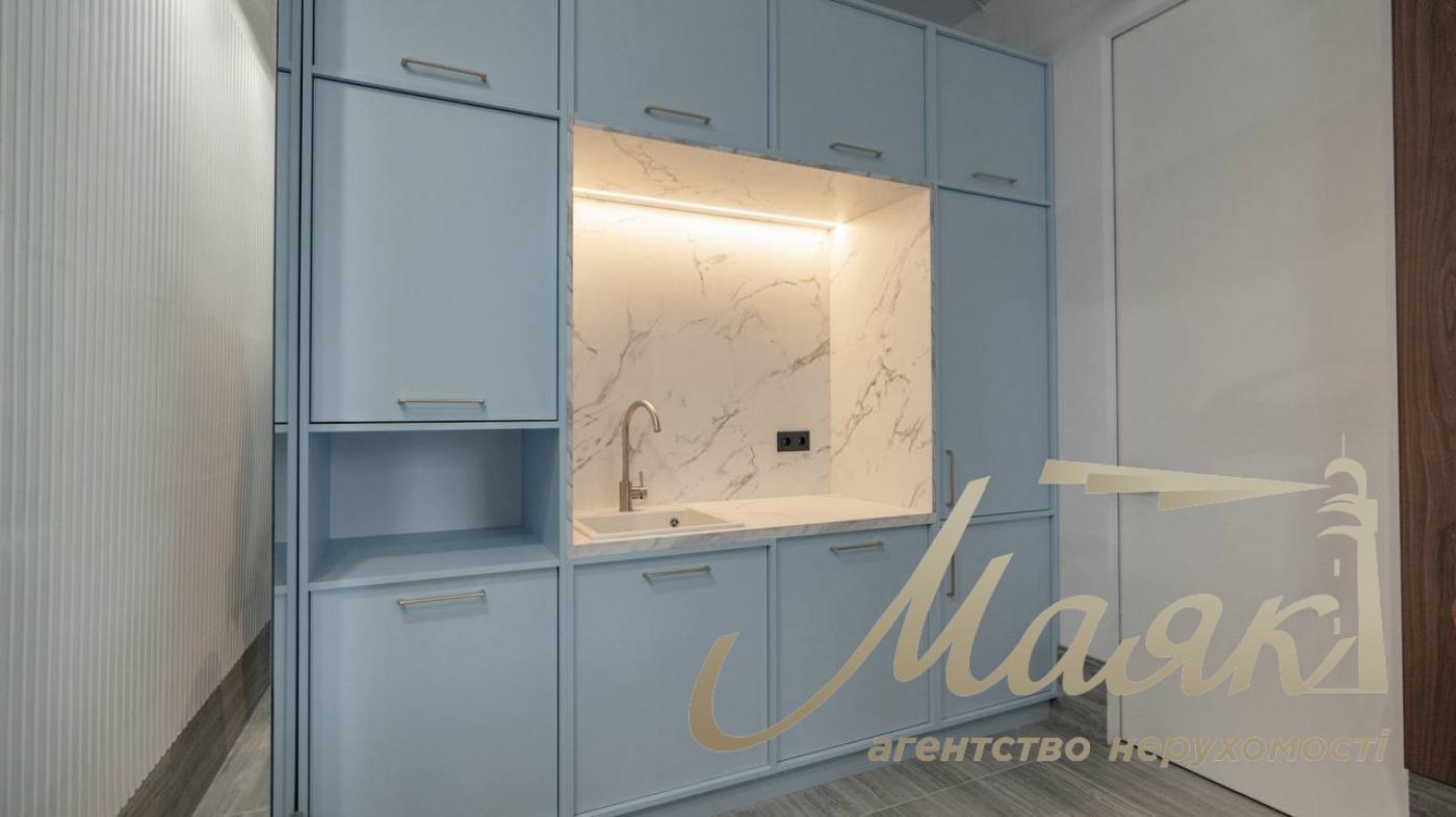 Продаж офісу ЖК Ярославів Град, вул. Бульварно-Кудрявська