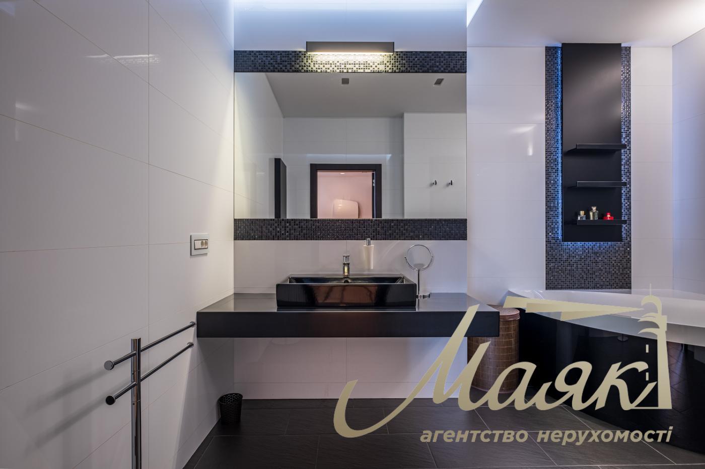 Продажа квартиры 152 м2 ЖК Riviera Riverside, Раисы Окипной 18