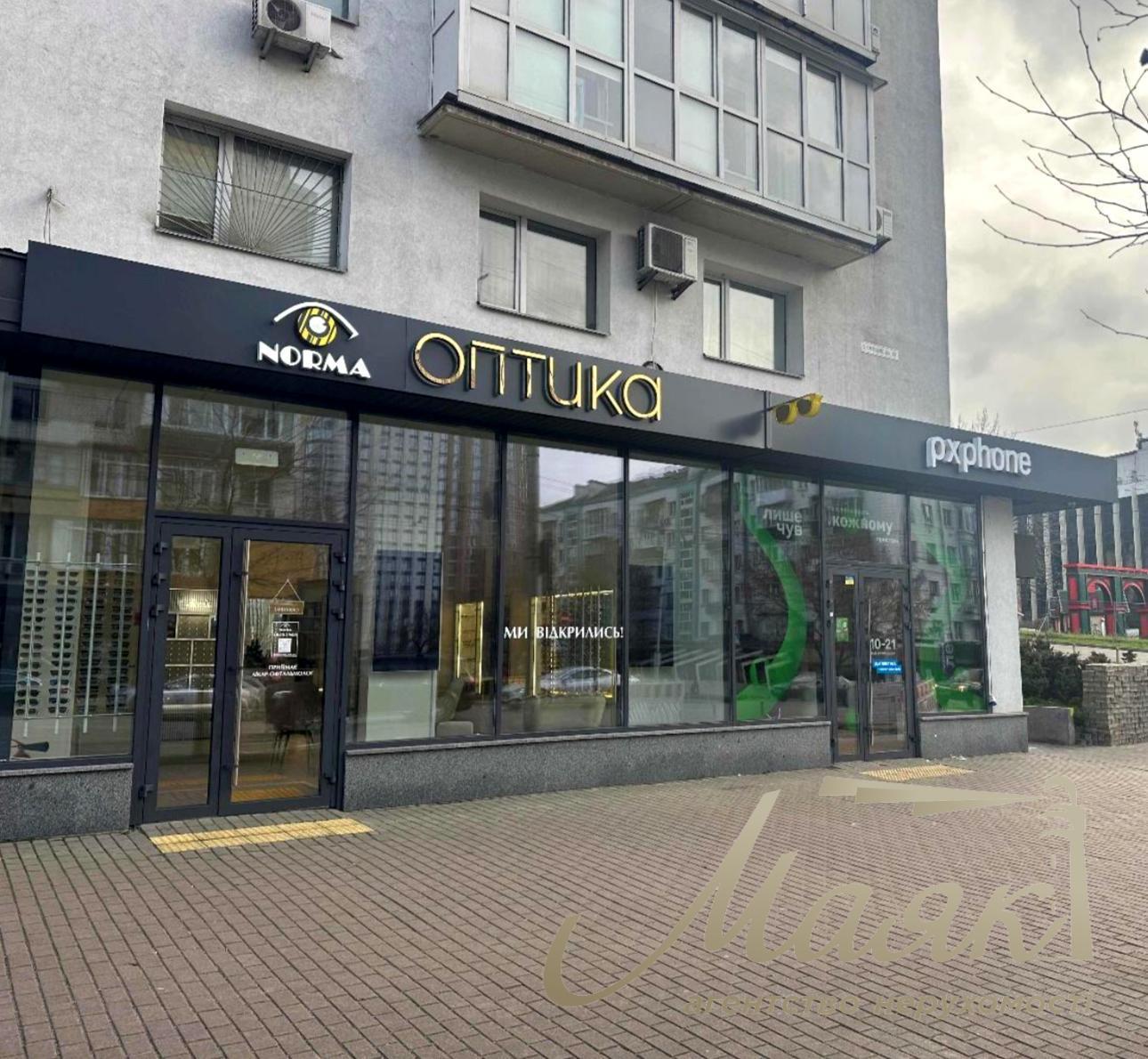 Оренда фасадного приміщення 62м2 по вул.Велика Васильківська 101, Центр