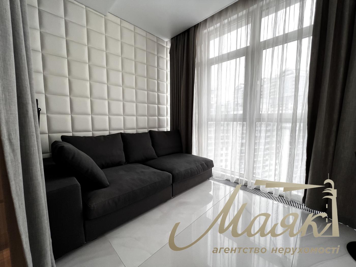 For sale 4-bedroom apartment, LCD Novopecherskie Lipki, 116.4m², Pechersk, Kyiv