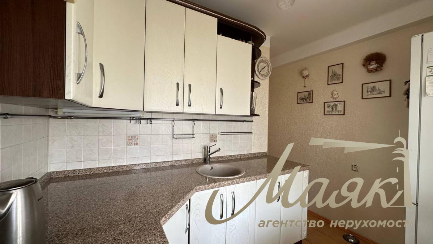 For sale 3-room apartment 57m2, Obolonskyi district, Ivasyuka 15A