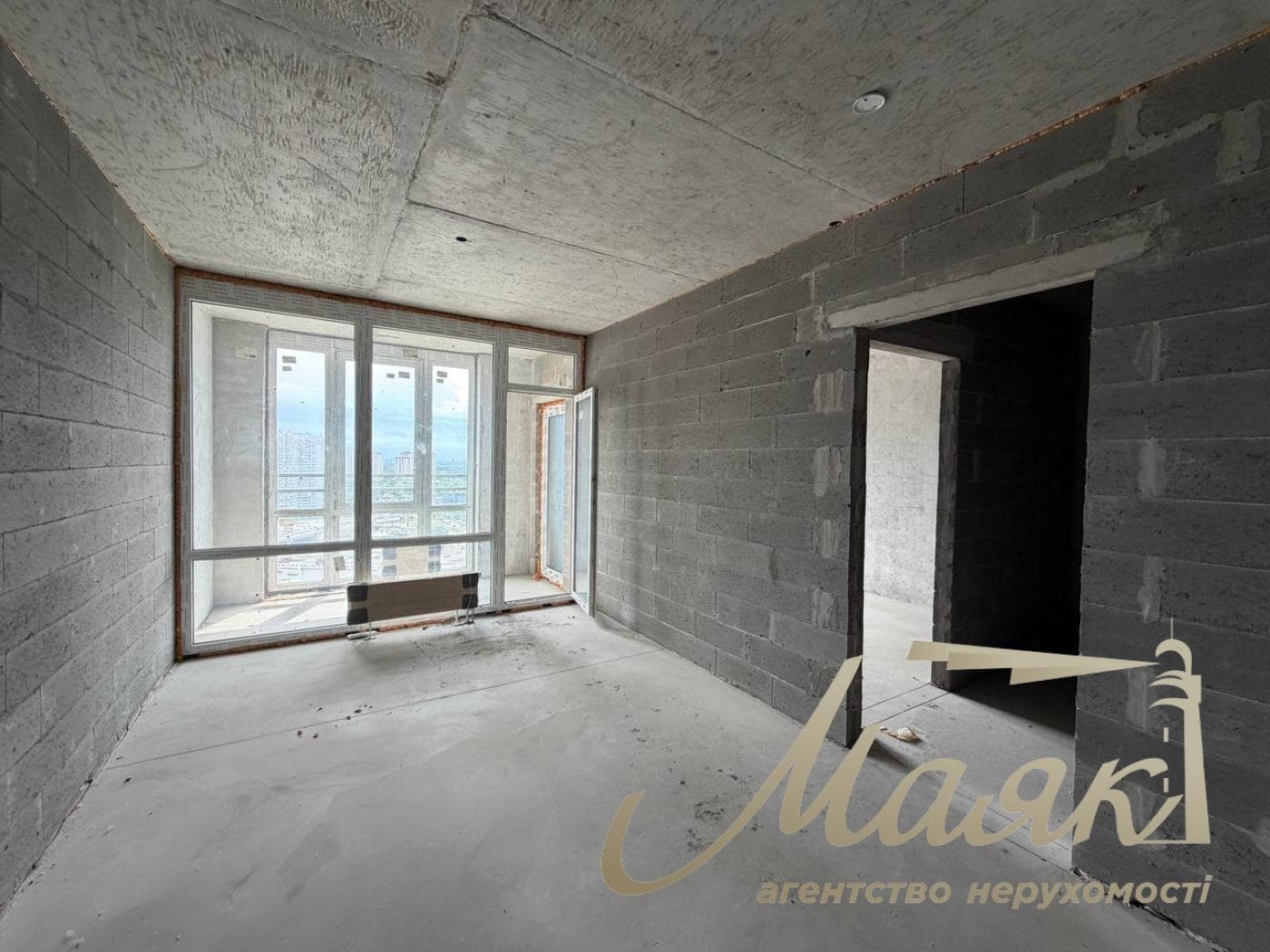 Продаж 2-кімнатної квартири, ЖК Seven (Севен), станція метро «Осокорки»
