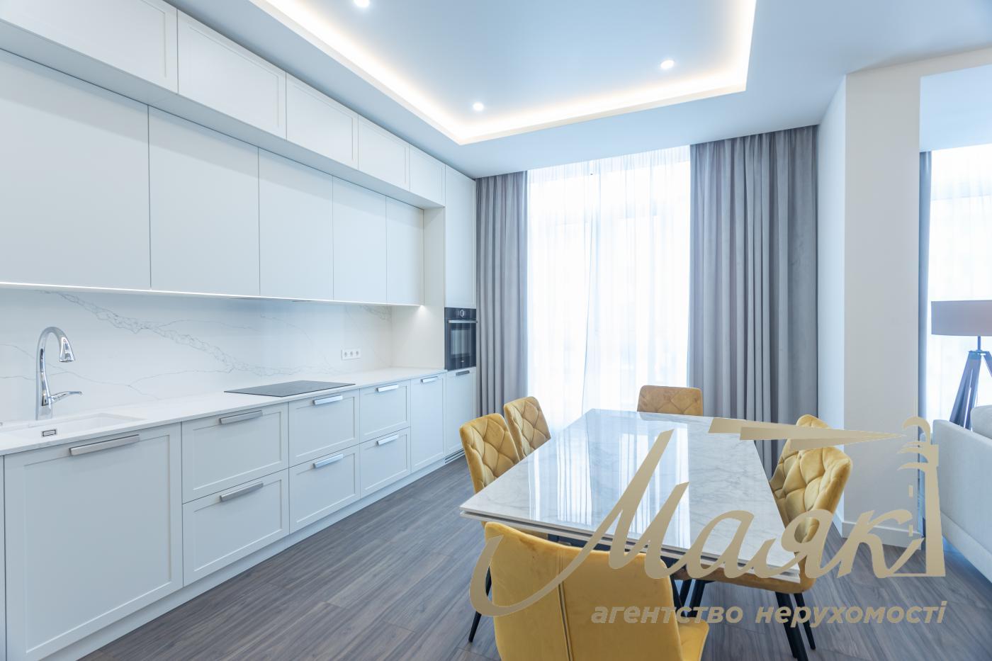 Продаж 4-кімнатної квартири 180 м² в ЖК "Новопечерські Липки", Драгомирова 15Б, Печерський район, Київ.