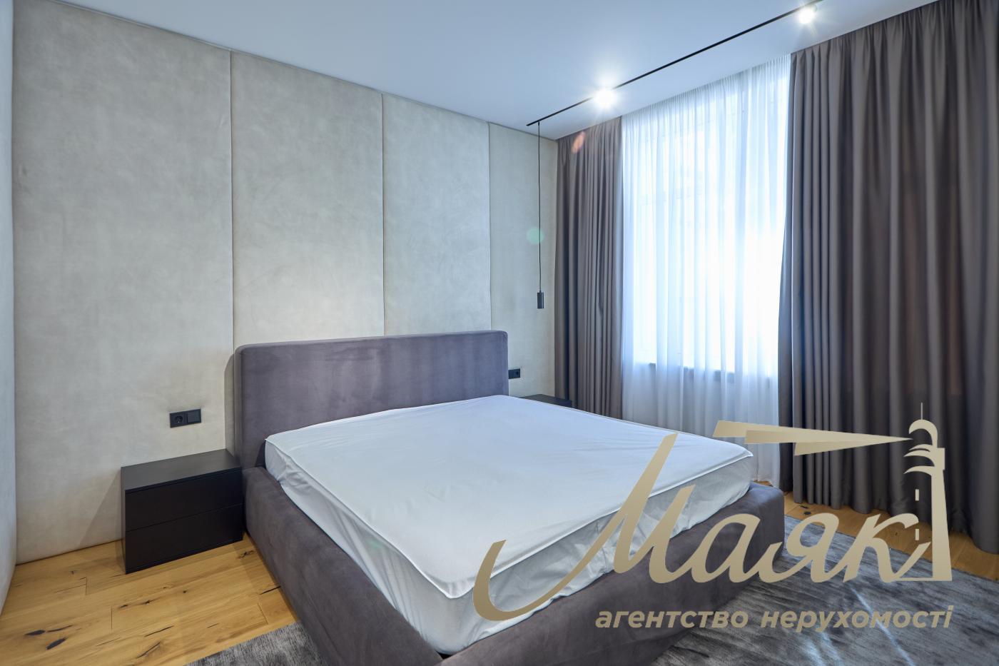 Rent 5-room apartment LCD Novopecherskie Lipki, Verkhoglyada street (Dragomirov)