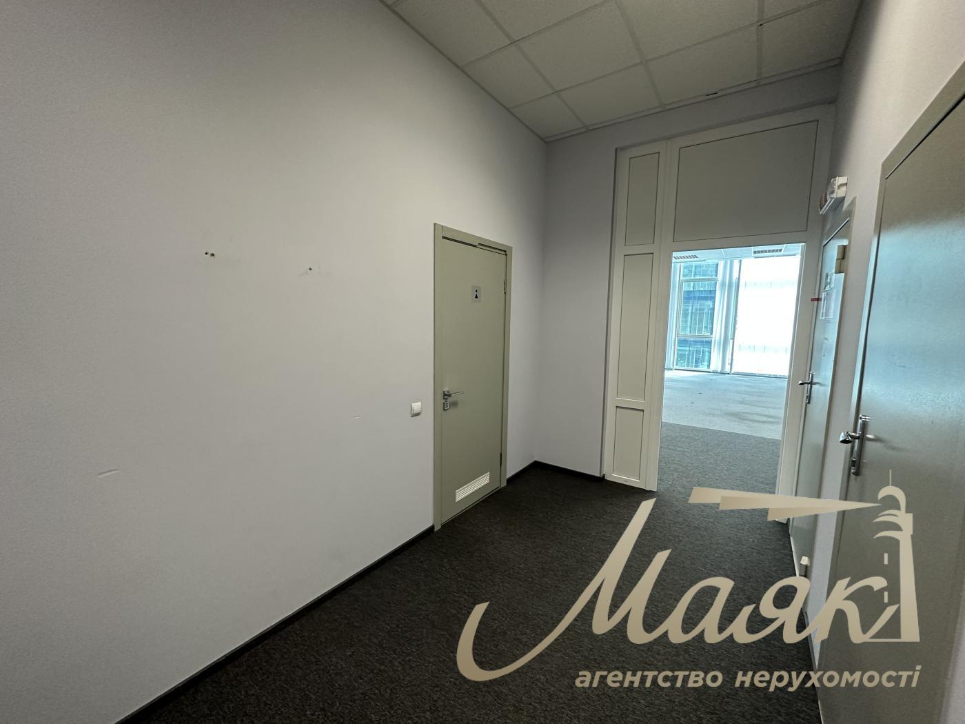 Аренда офисного помещение 652м2 с в бизнес центре, Соломенка
