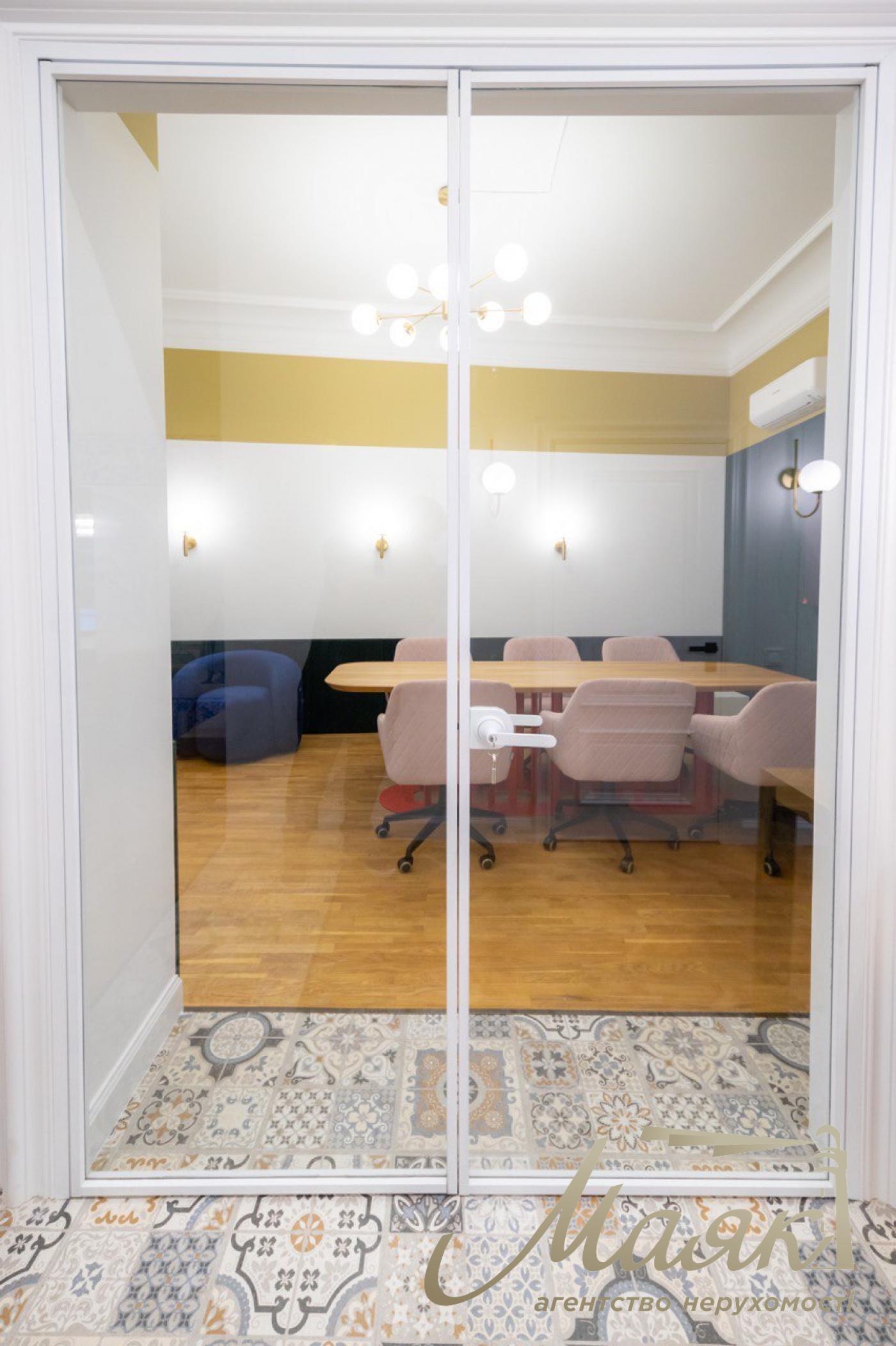 Аренда меблированного офиса 110 кв.м. на ул Владимирская 92