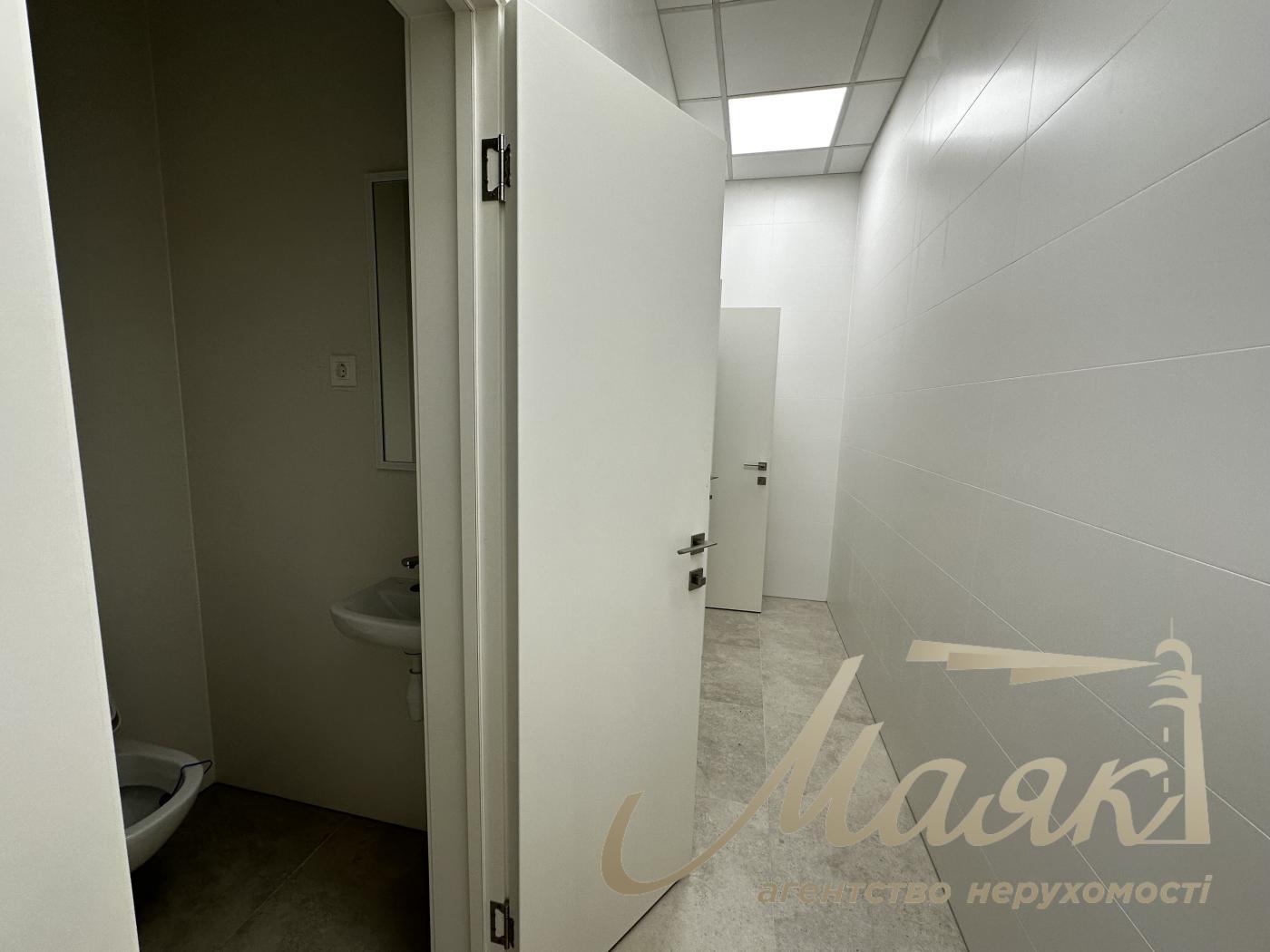 Office for rent with renovation 400m2, Verkhniy Val, Podol