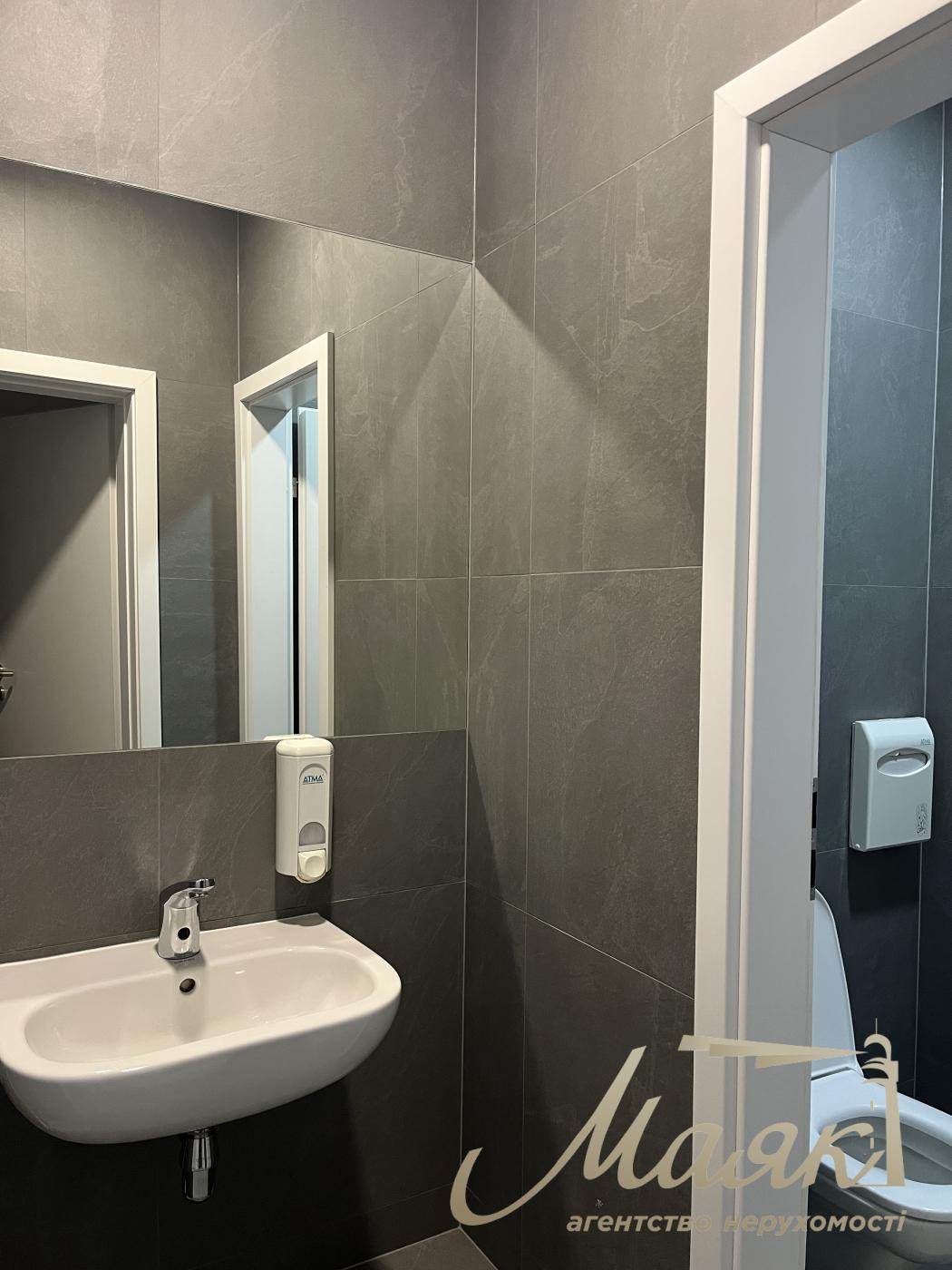 Оренда офісу в БЦ Сенатор 837м2 по вул.Князів Острозьких 32\2, Печерський район