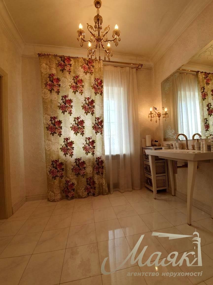 Продаж будинку/особняка 1000м2 у Конча-Заспі/Козин, КМ "Золоті Ворота" 24 сотки землі, Київська область, Обухівський напрямок.