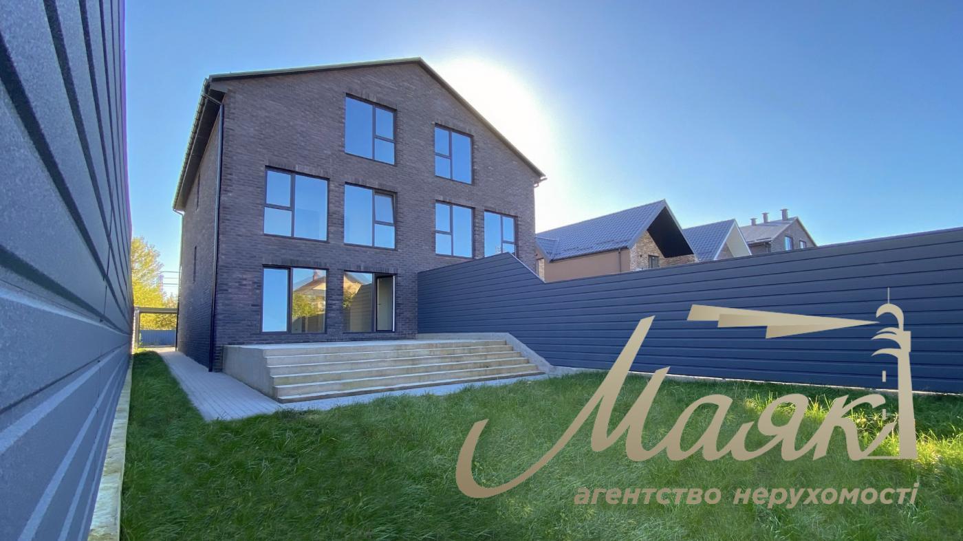 Sale duplex 240m2 with bomb shelter, Solomyanskiy district, Zhulyany, Kiev