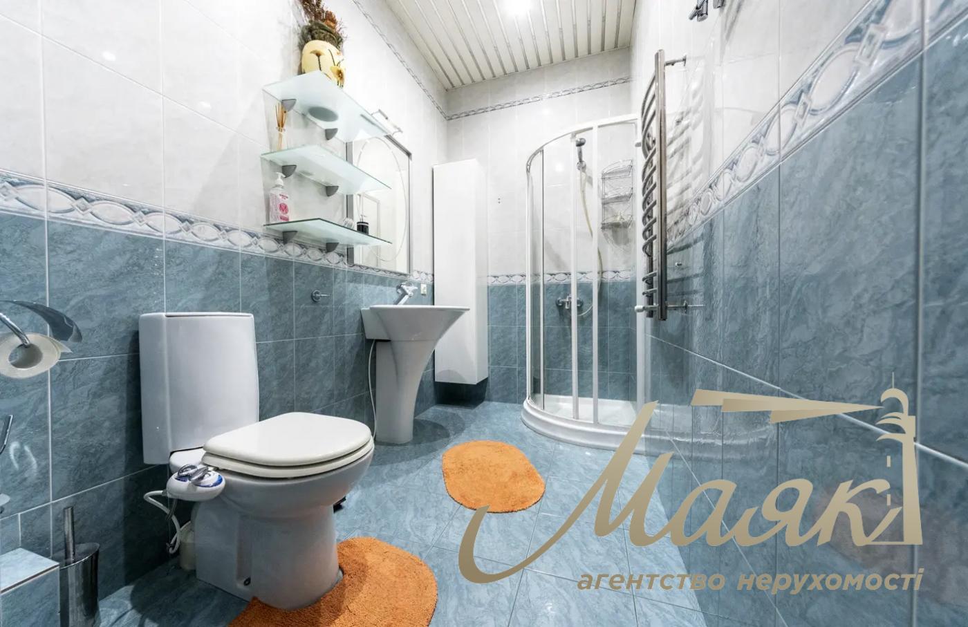 Продажа элитного дома 631м2 в Киеве, Голосеевский р-н, с.Вита-Литовская, пров. Залужный