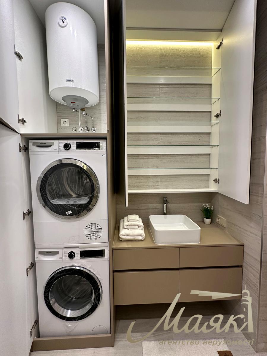 Продаж 3-х кімнатної квартири в ЖК Бульвар Фонтанів Саперне Поле вул., 5