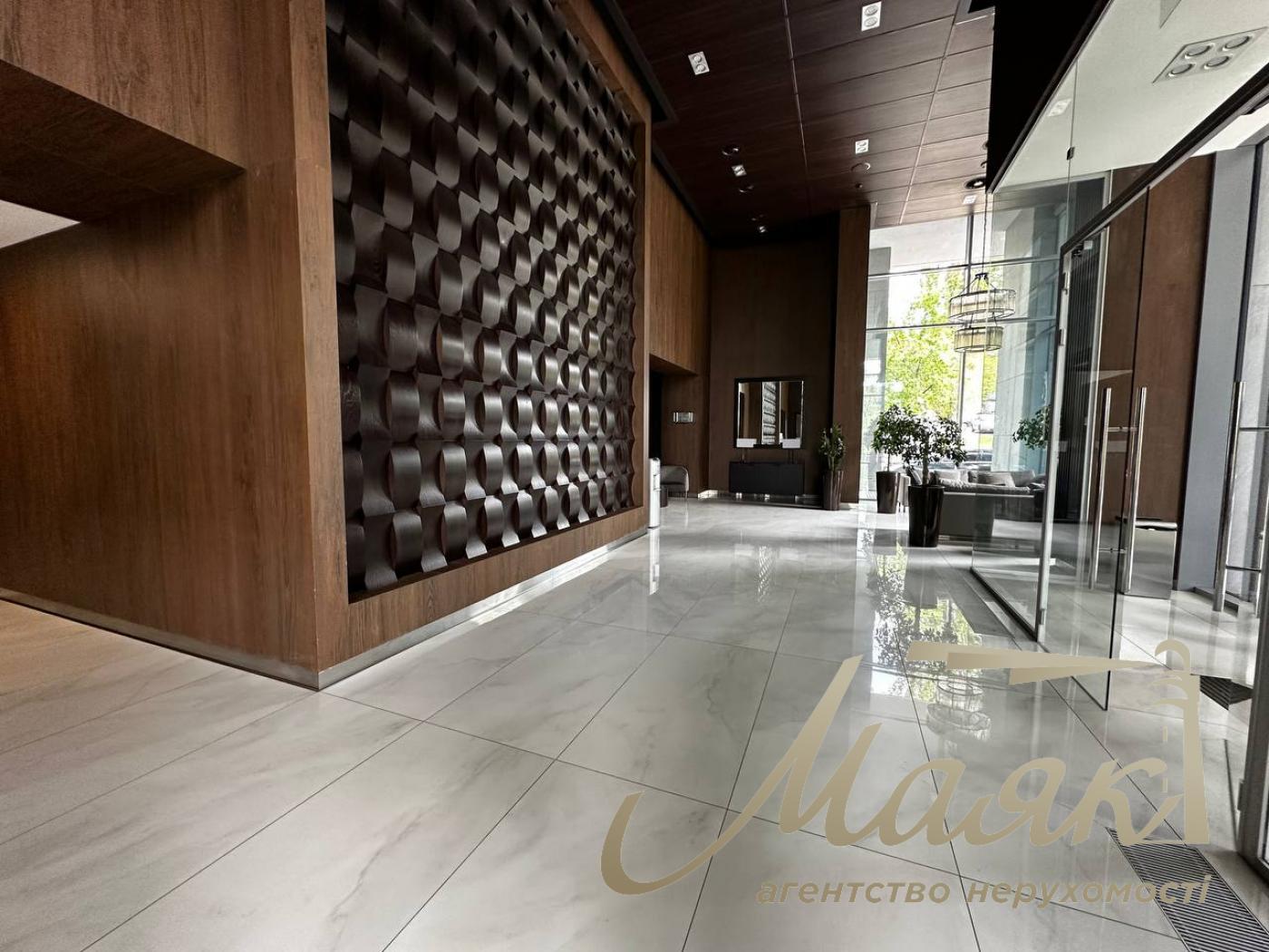 Sale of 4-room apartment 177m2+terrace in residential complex “Central park”