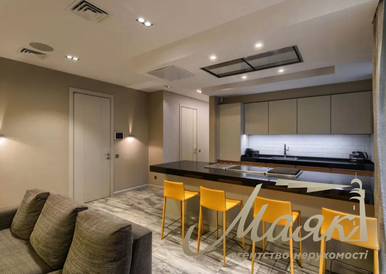 Sale of 3-room apartment Shota Rustaveli street