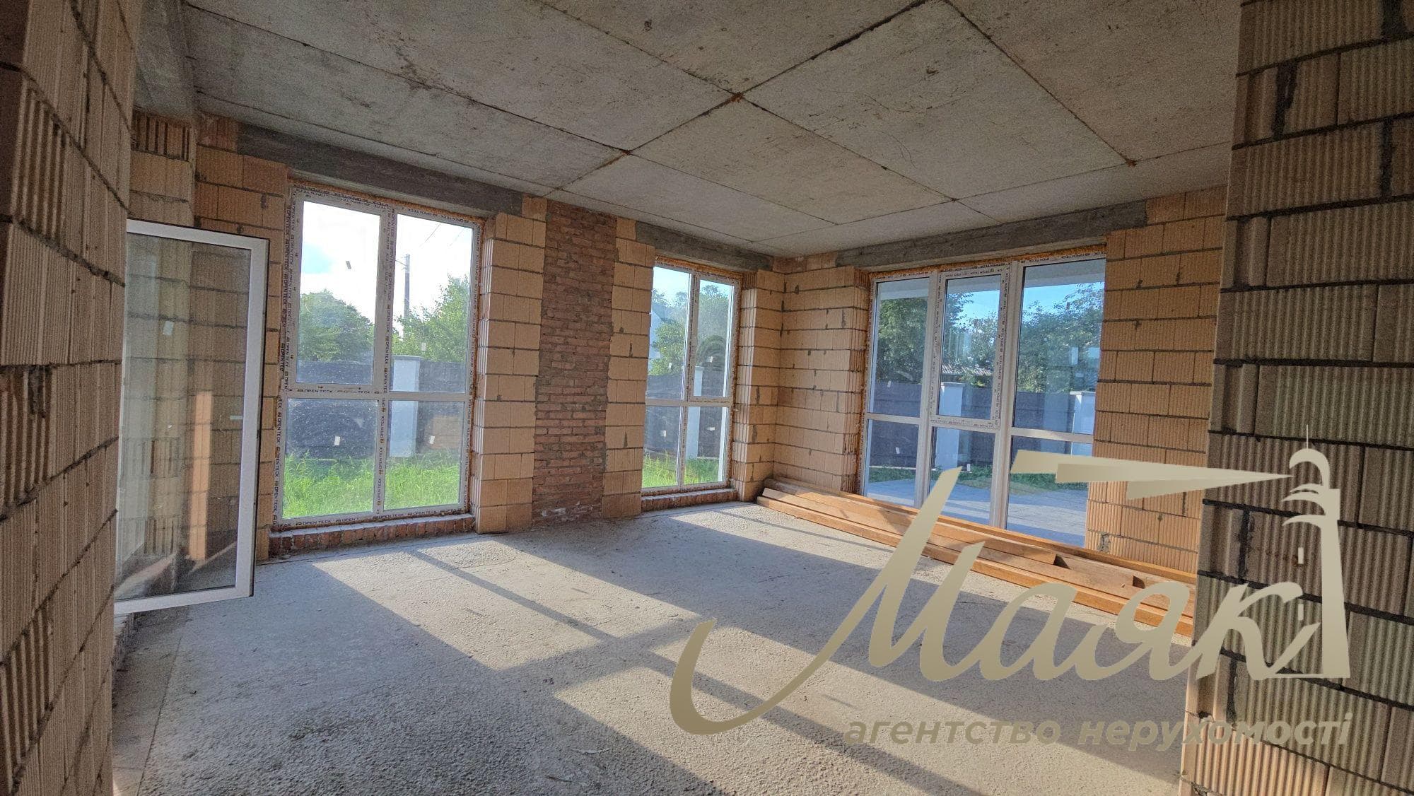 Продаж сучасного 2-поверхового будинку площею 260 м² у Козині, поруч із Конча-Заспою, у напрямку Обухова, Київська область