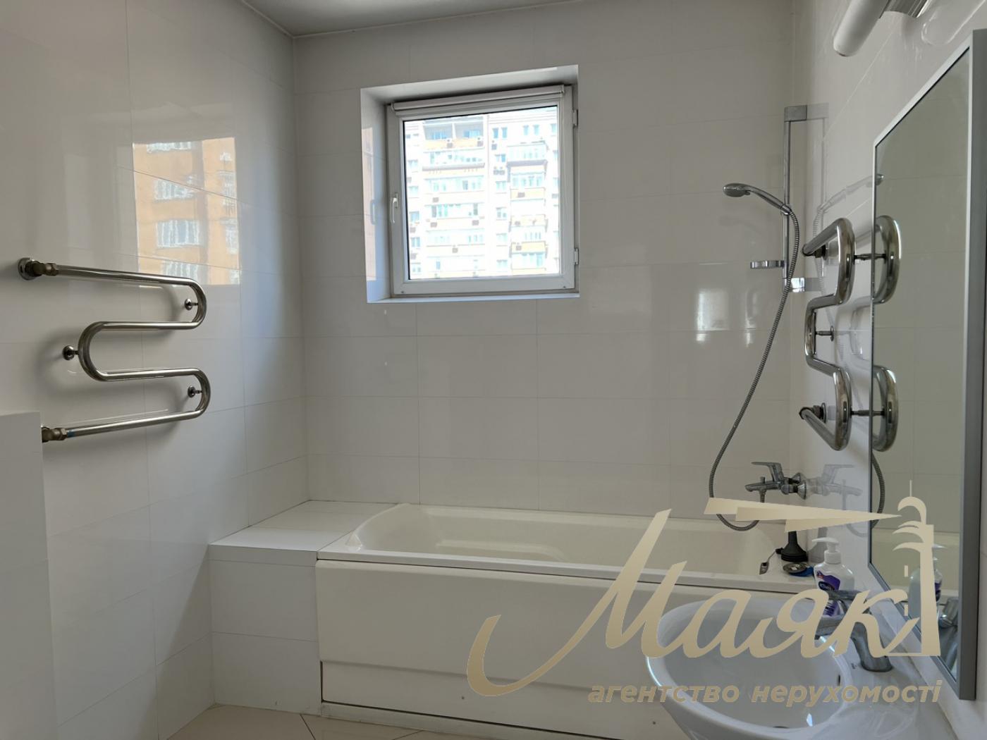 Аренда офиса 150м2, 4 кабинета по ул.Павловская 26/41.