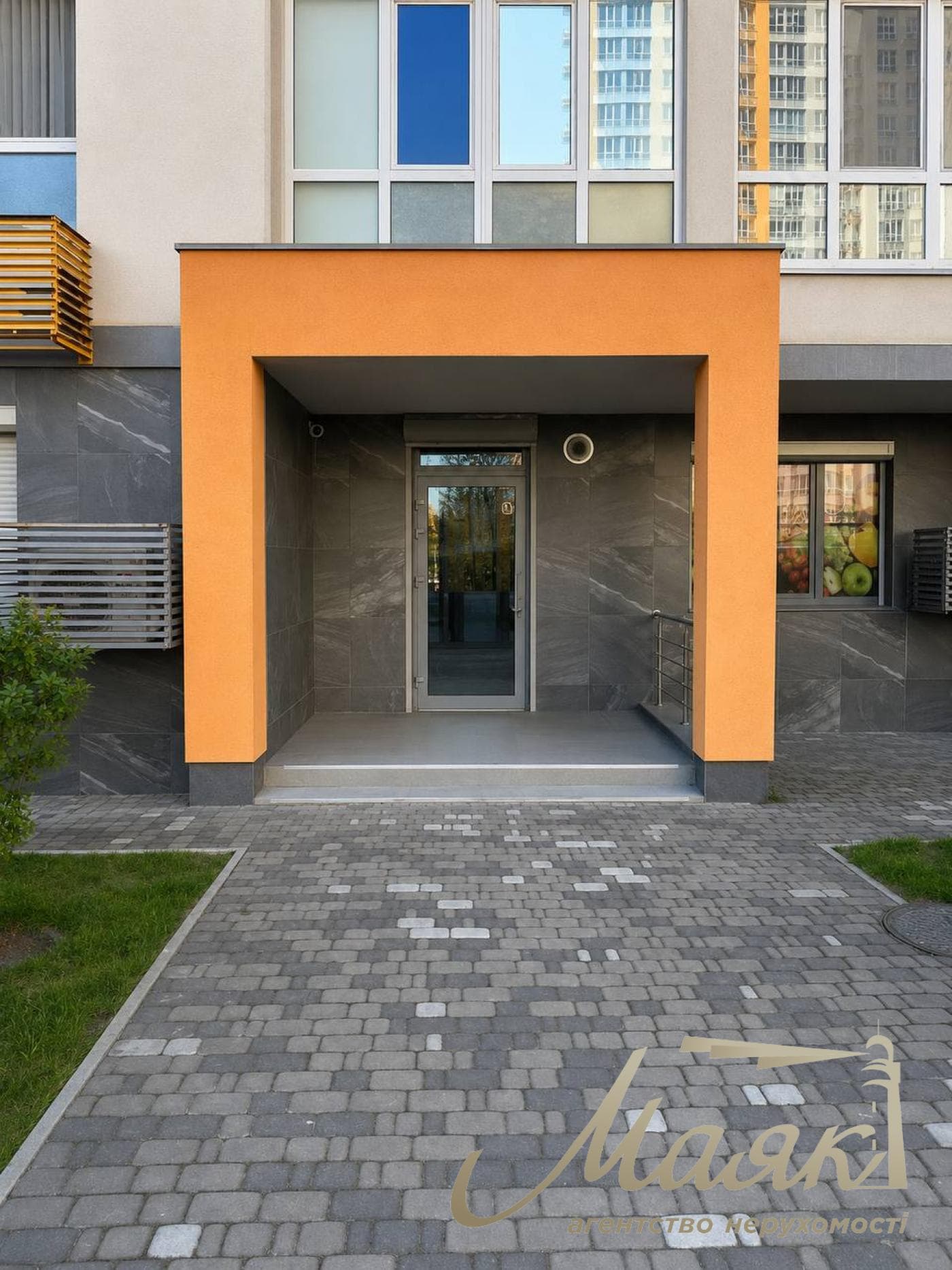 Аренда фасадного помещения 63м2 в ЖК Нивки Парк, пр.Берестейский 67-Г.