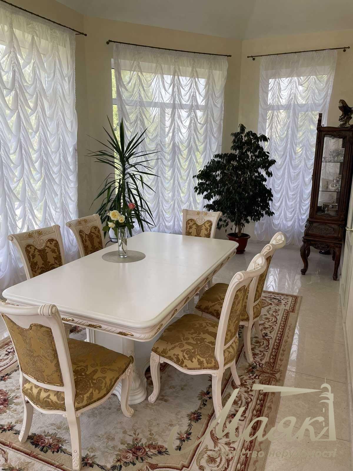 Продажа дома 630м2 с басейном в с.Лесники, Киево-Святошинский район,