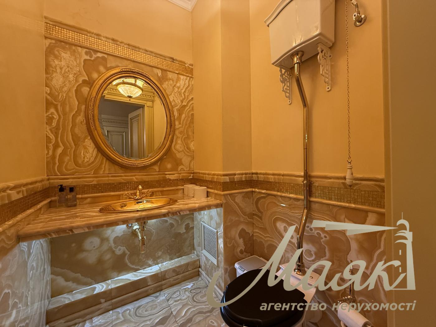 Аренда видовой 3к квартиры 245 кв. м на ул. Паторжинского 14, Центр, Шевченковский район