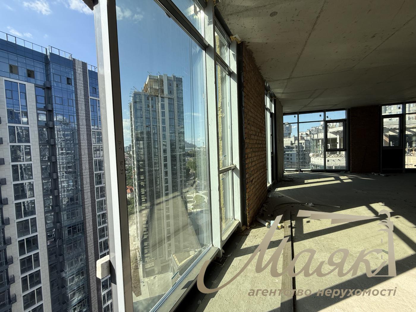 Продаж 3х-кімнатної квартири 131.79м2 в ЖК новопечерські липки, вул. Андрія Верхогляда/Драгомирва, Печерськ, Київ