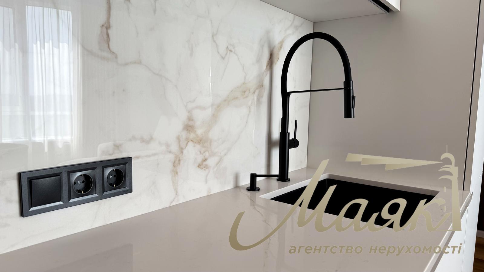 Продаж 2-х кімнатної квартири 70 кв.м. у ЖК Престиж Хол