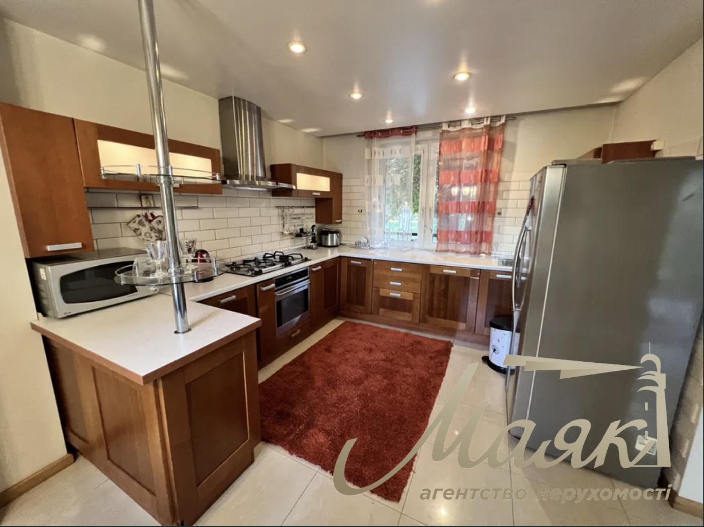 Оренда 2-х поверхового таунхауса 170м2, КМ Кантрі(Козин)