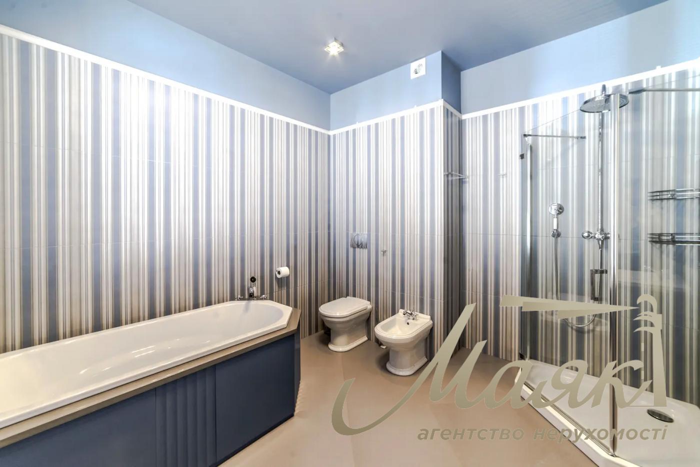 For sale 9-room penthouse with terrace in LCD "Novopecherskie Lipki", Pechersky district, Kiev, 660 m²