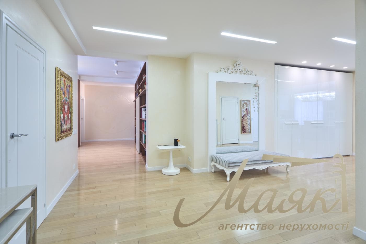 5-room family apartment for sale in the upscale Novopecherskie Lipki residential complex, Andriy Verkholyad/Dragomirov Street, Pechersk, Kyiv