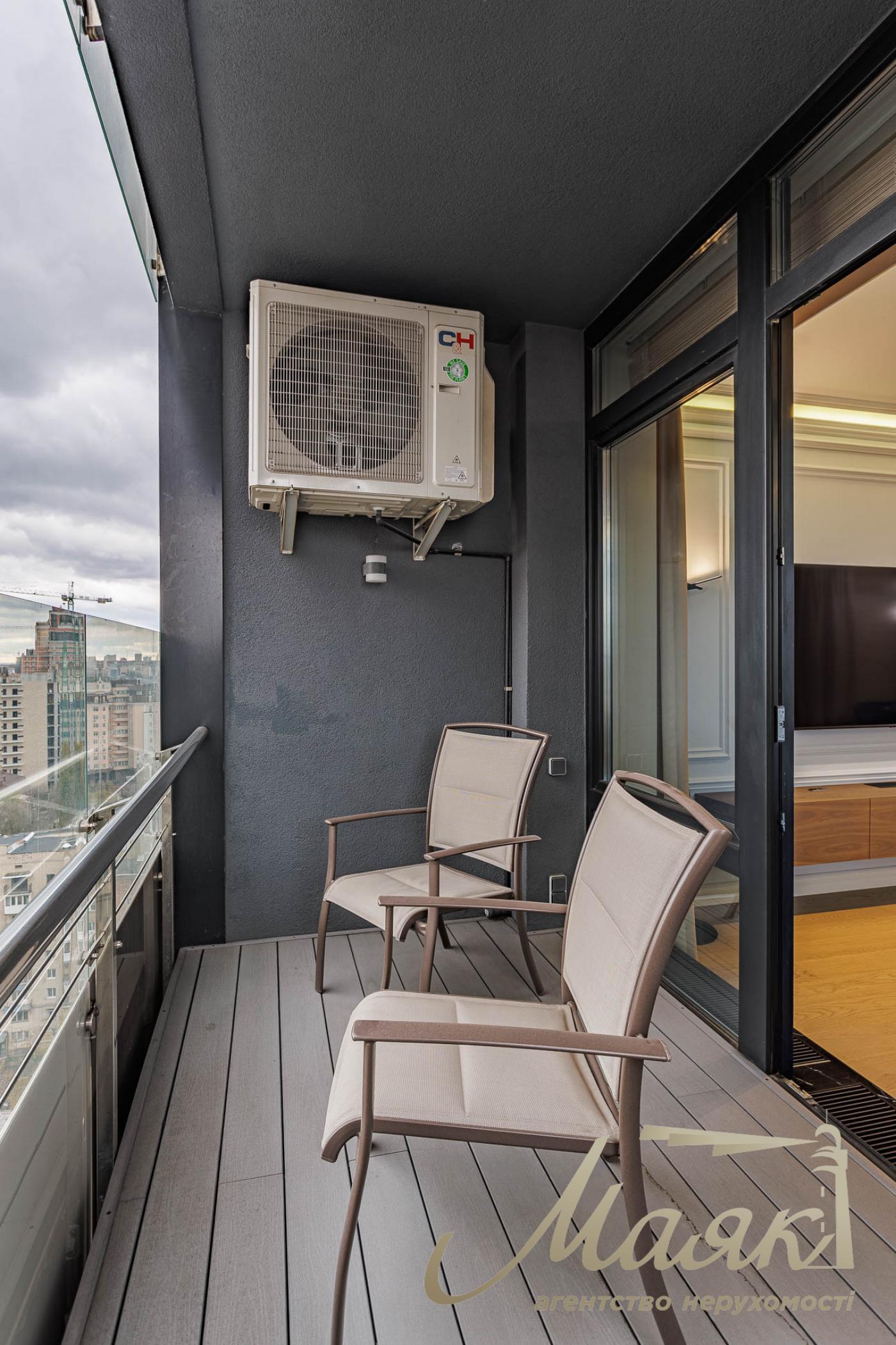 Продажа видовой 3-комнатной квартиры в ЖК Tetris Hall, ул. Ивана Федорова, 2а