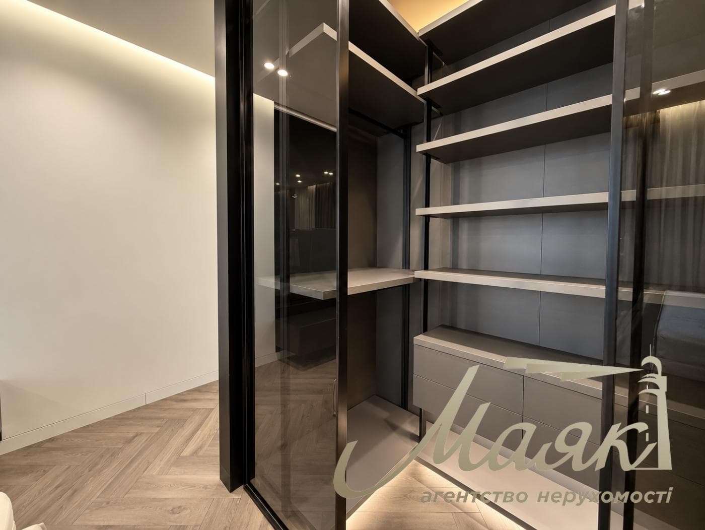 Продаж 1-кімнатної квартири площею 58 м² з дизайнерським ремонтом у ЖК «Бульвар Фонтанів», Печерськ, Київ