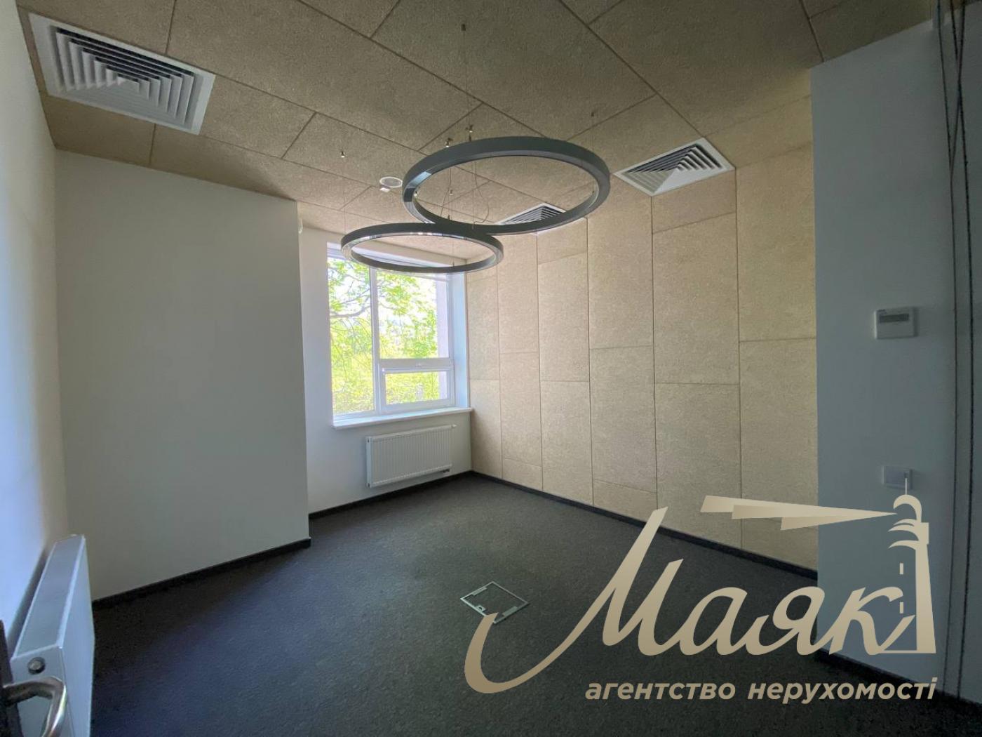 Аренда офиса 648 м2 в БЦ на Дорогожичах, возле метро