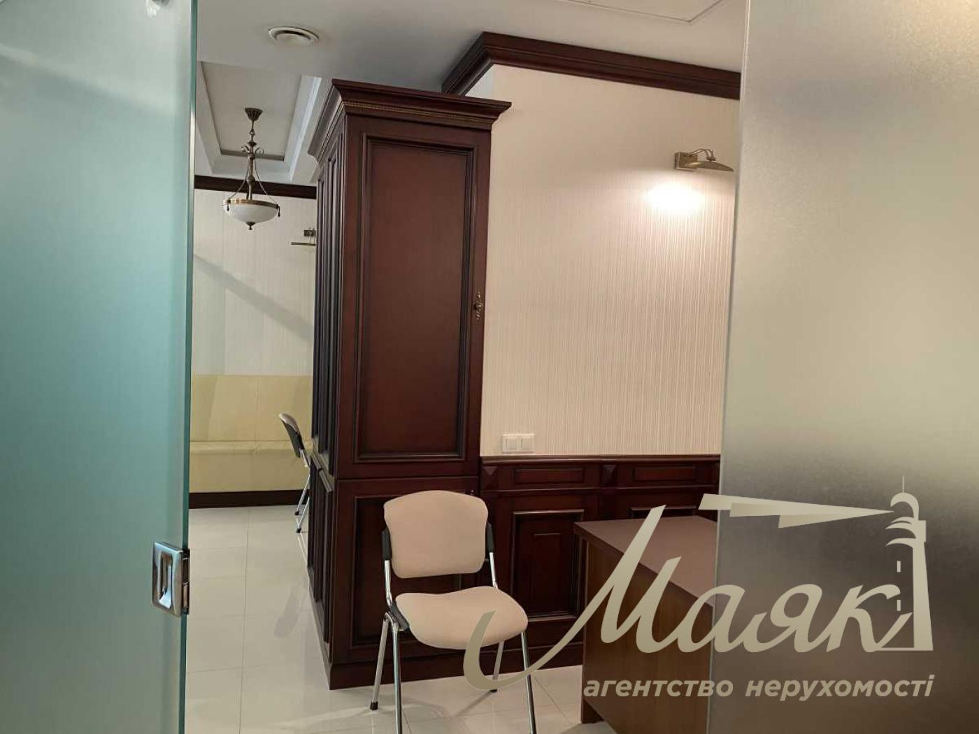 Аренда офиса 220м2 в ЖК Липская башня
