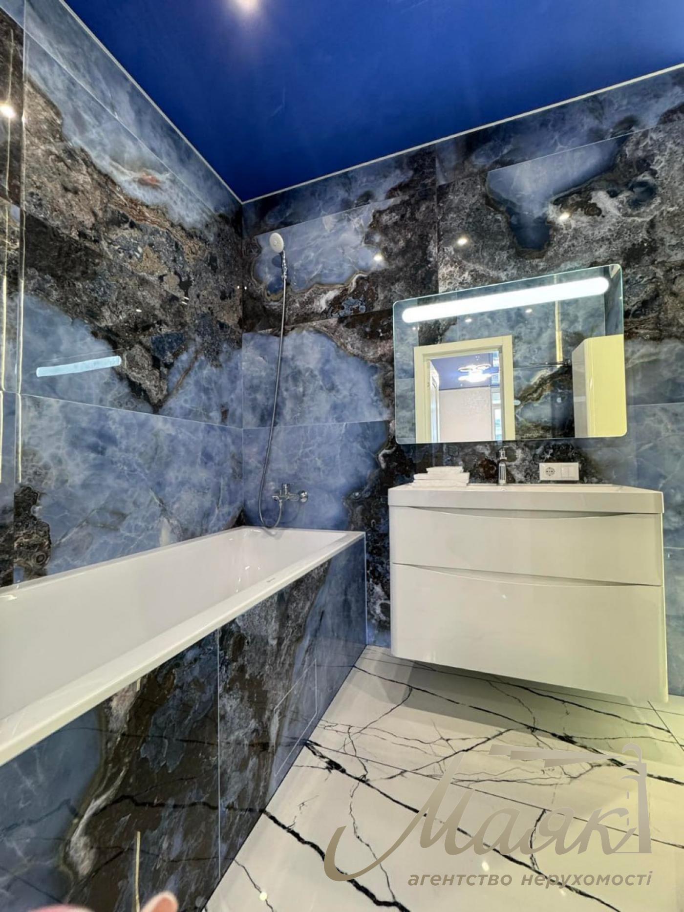 Продаж 2к квартири в ЖК Республіка з ремонтом