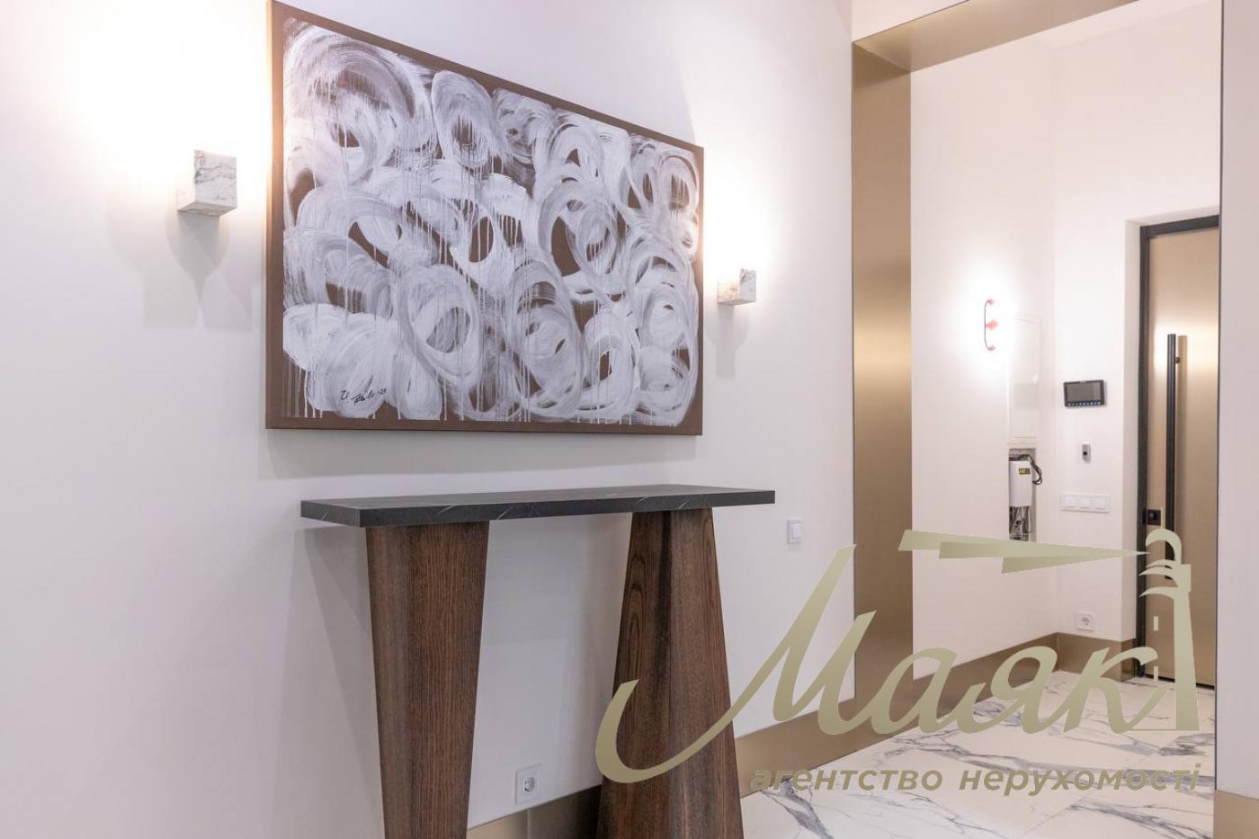 Оренда мебльованого офісу (62м2) вул. Липинського, 12