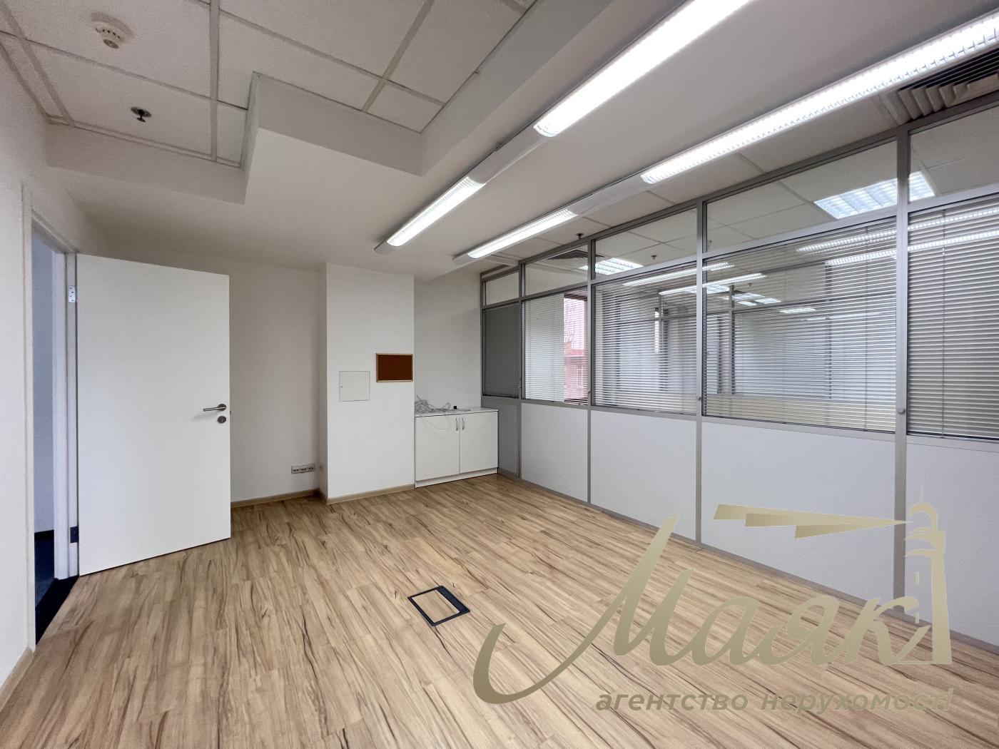 Оренда офісу 285 кв.м. в БЦ Леонардо вул.Богдана Хмельницького 52/17