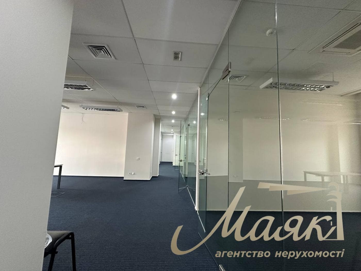 Аренда автономного офиса 962,1 м², ул. Антоновича, 118, Центр.