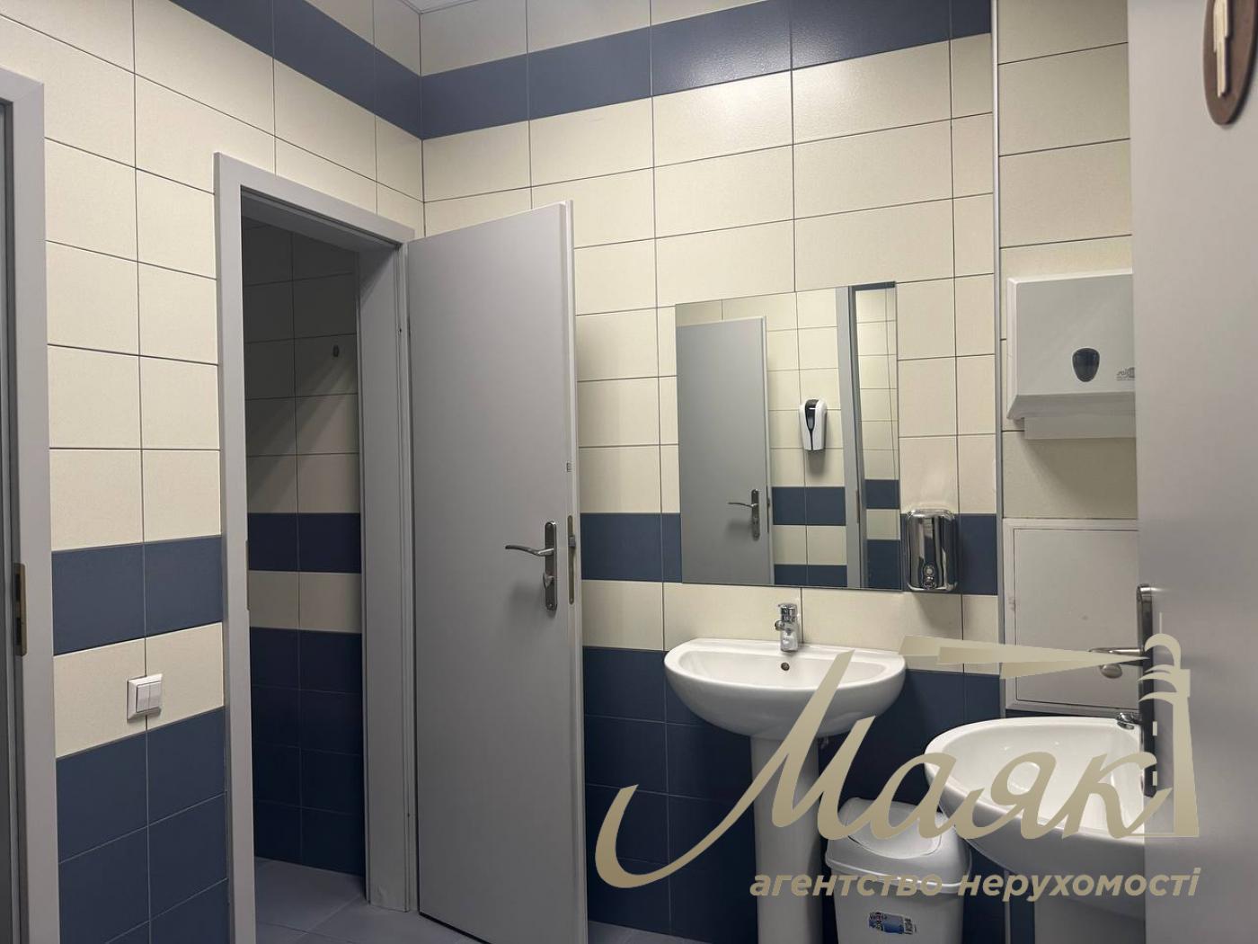 Оренда офісу 914м2 по вул.Міхновського, Звіринецька