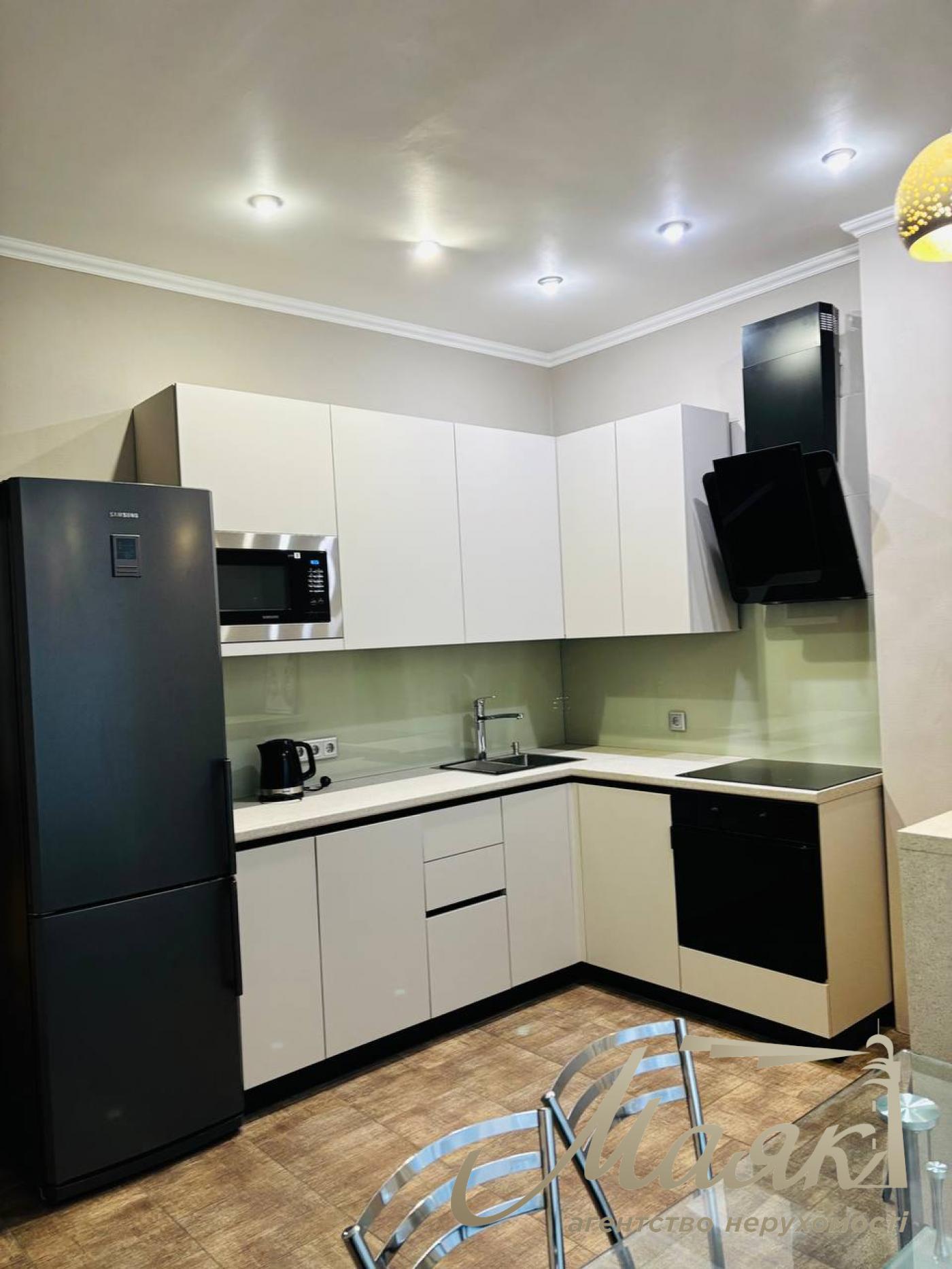 Аренда 1-комнатной квартиры 58м2 ЖК Новопечерские Липки улица Драгомирова 14