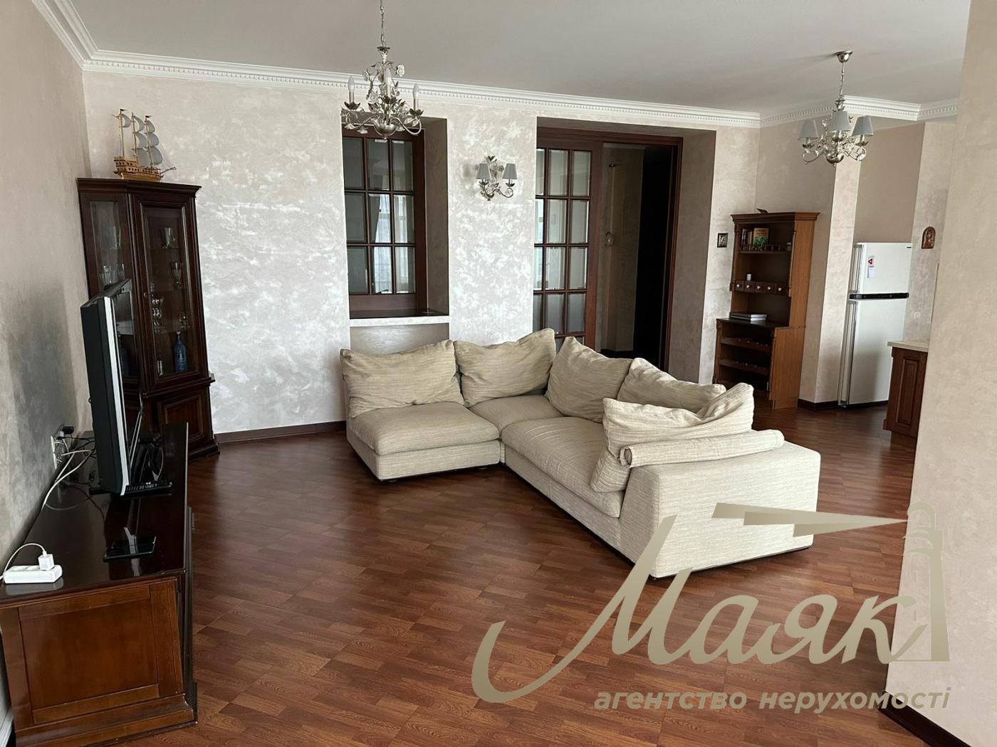 Продаж 4к квартири вул. Кловський Узвіз, Печерськ