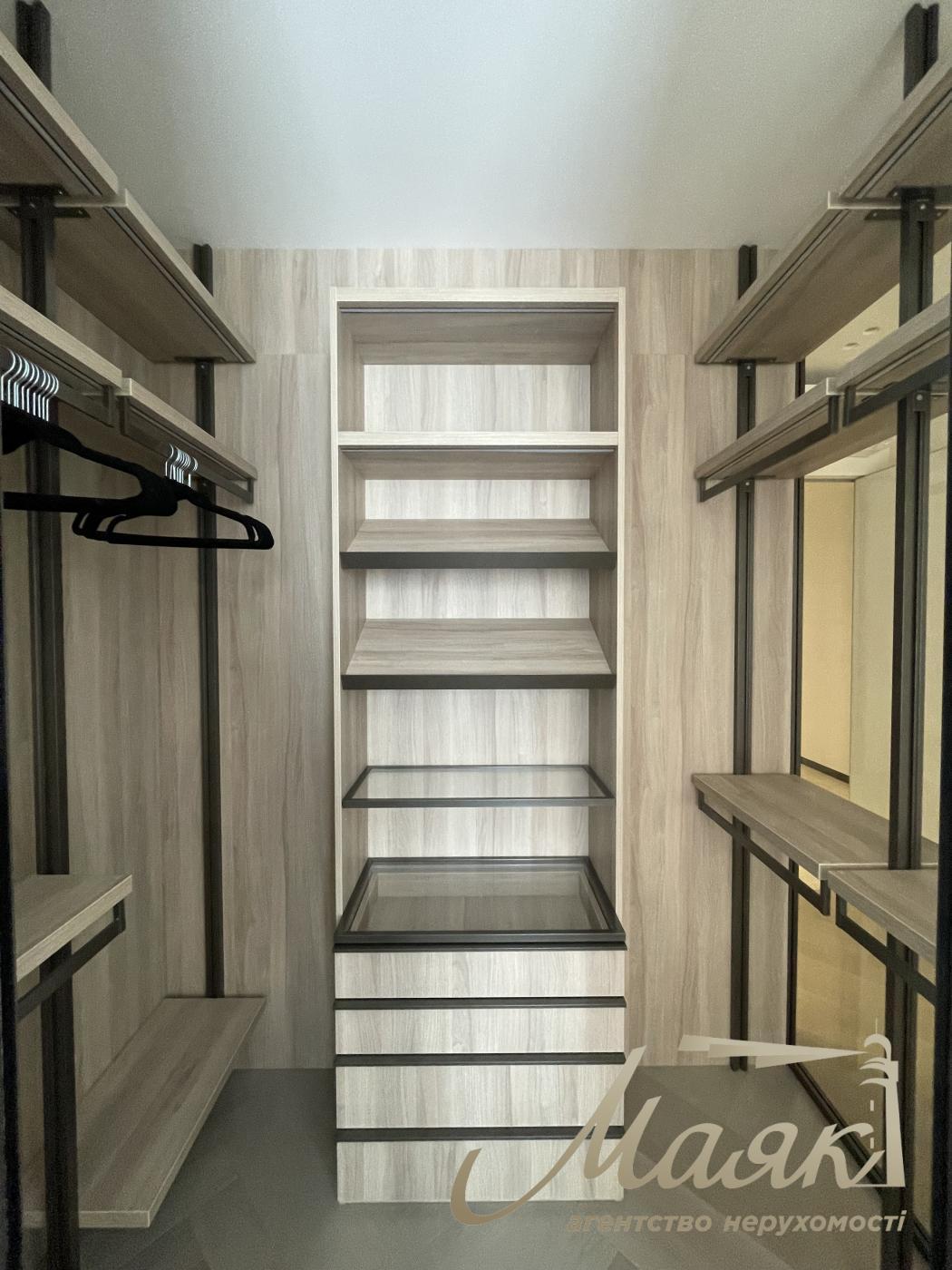 Rent 4-room apartment in Residential Complex Boulevard of Fountains, 5 Sapernoe Polye str.