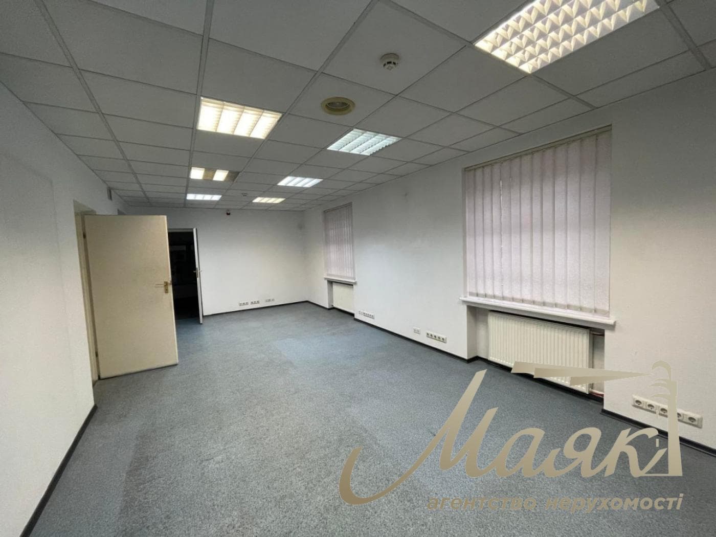 Продаж комерційного приміщення площею 269 м², вул. Васильківська, 7/7