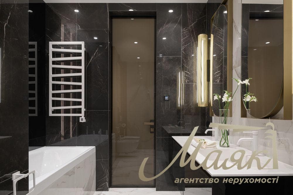 Продаж 3-кімнатної квартири площею 114 м² у ЖК «Бульвар Фонтанів» | вул. Саперне Поле | Печерськ