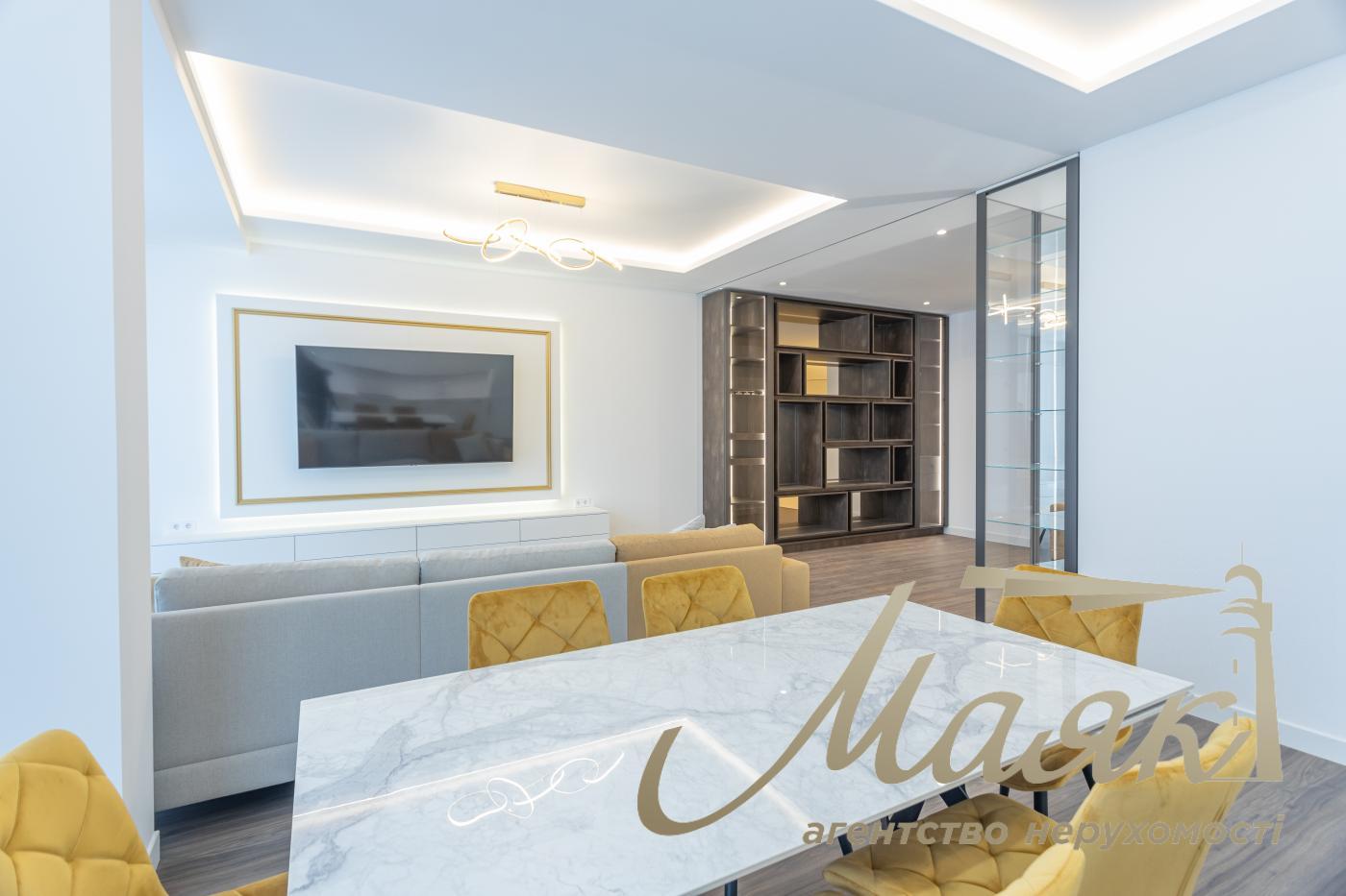 Продаж 4-кімнатної квартири 180 м² в ЖК "Новопечерські Липки", Драгомирова 15Б, Печерський район, Київ.