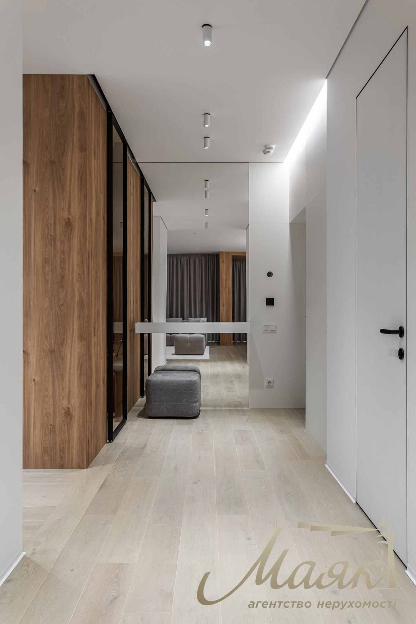 Продаж 4-кімнатної квартири ЖК Новопечерські Липки вул. Верхогляда (Верхогляда)