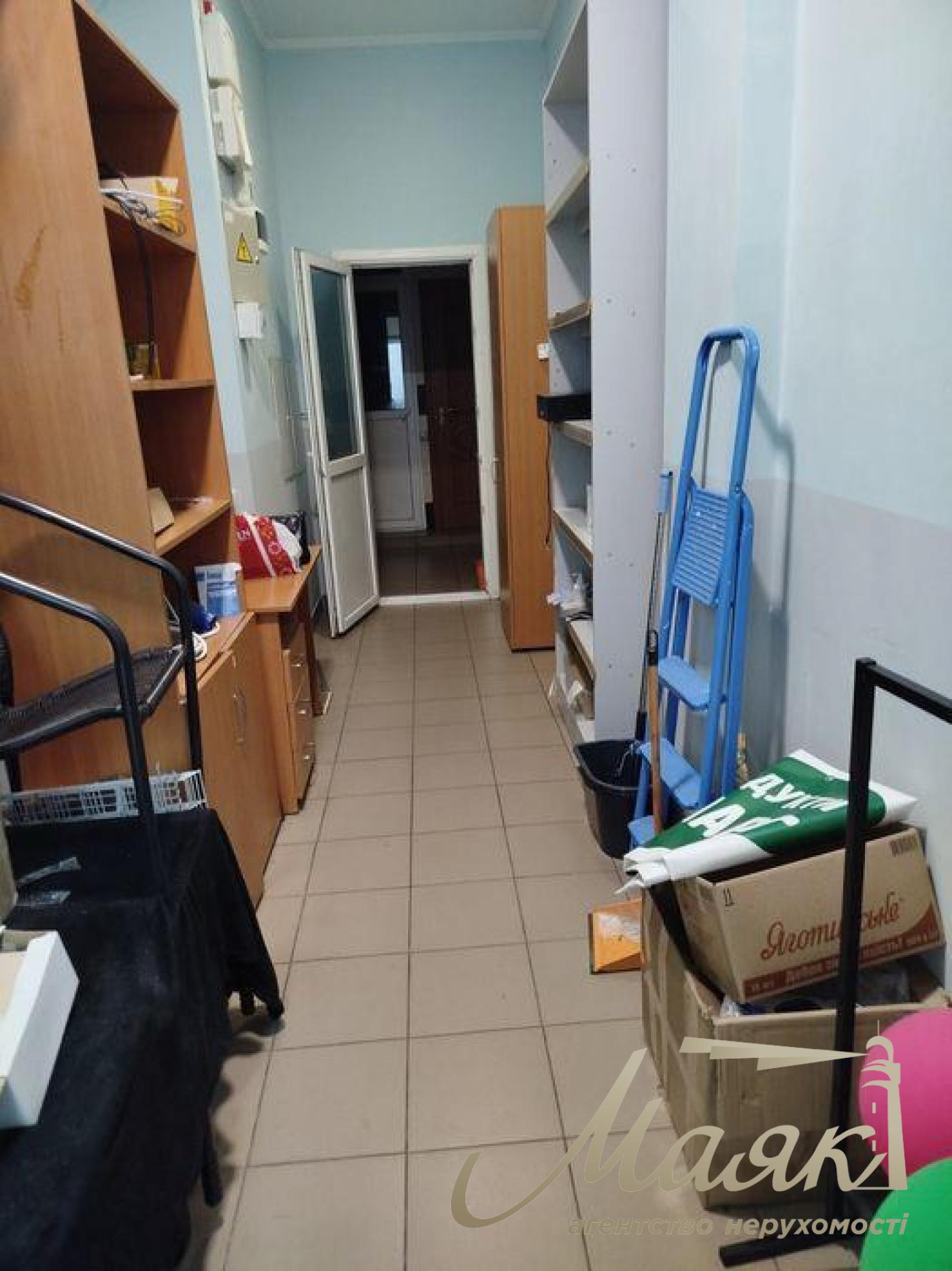 Rent commercial premises on the street Garmatnaya 55.