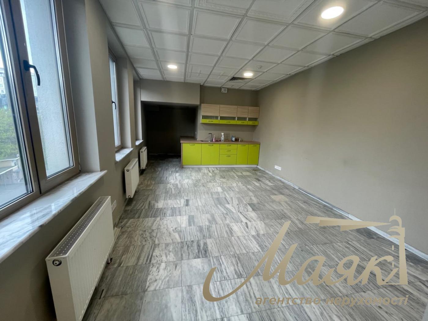 Office for rent 1300m2 in BC Gefest at 99-A Glibochitskaya str.