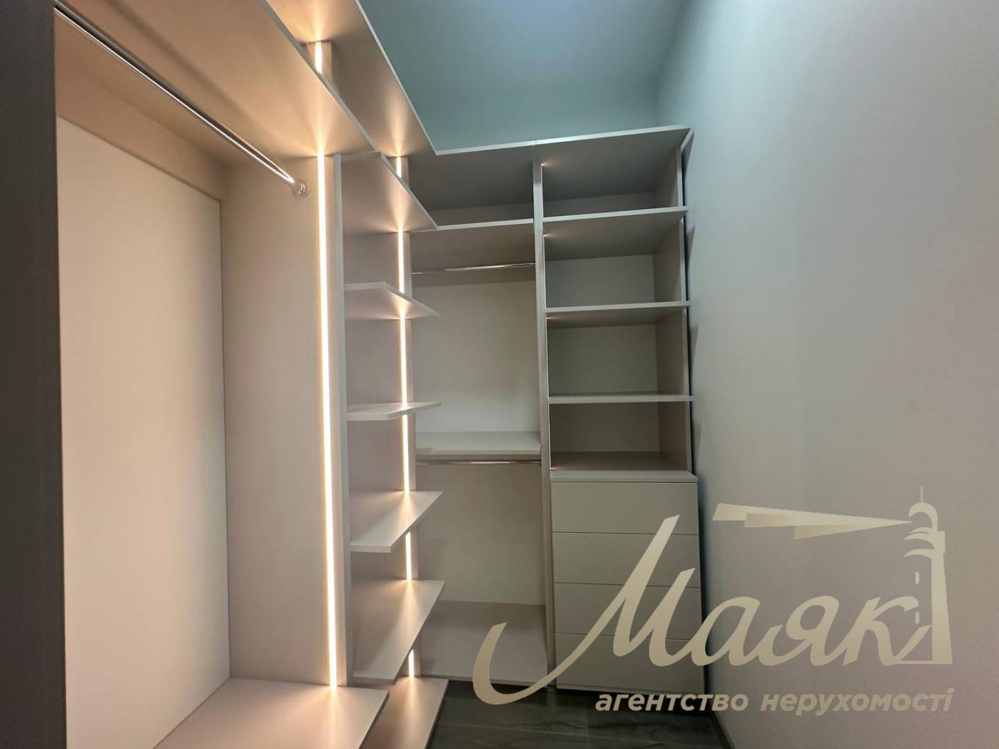 Оренда 1 кімнатної квартири в ЖК Manhattan City, проспекте.Берейстейський 11, Політехнічний інститут.